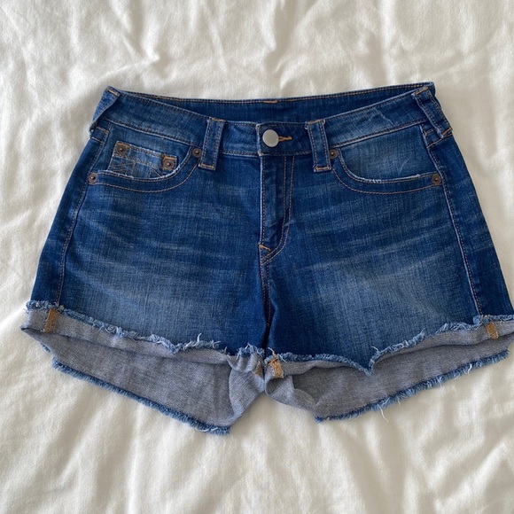 True Religion Pants - True Religion Jennie Curvy Short Shorts size 29